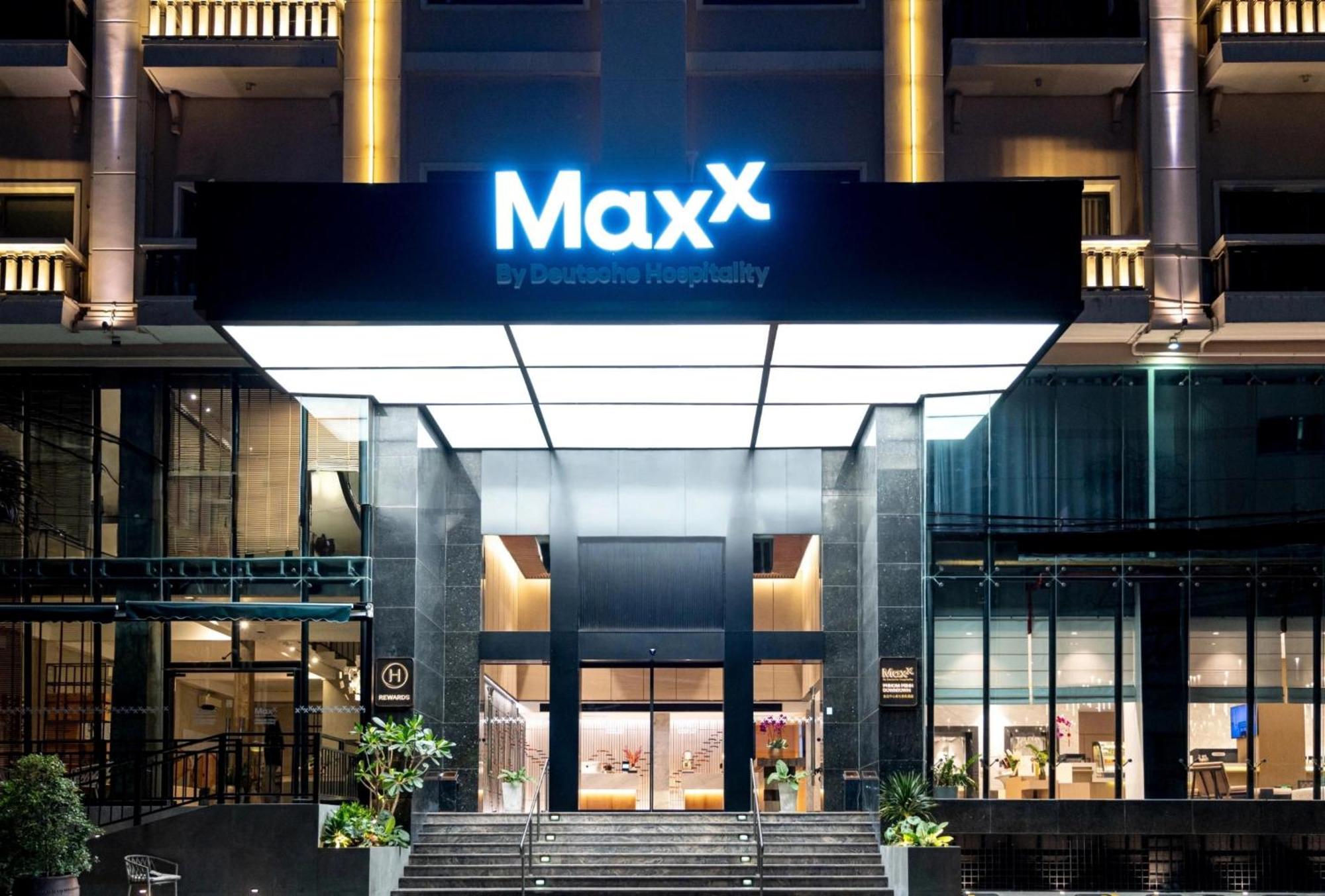 Отель Maxx Phnom Penh Downtown By H World Экстерьер фото